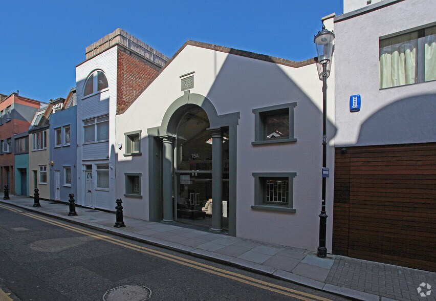 15A Ives St, Londres à louer - Photo du bâtiment - Image 2 de 2