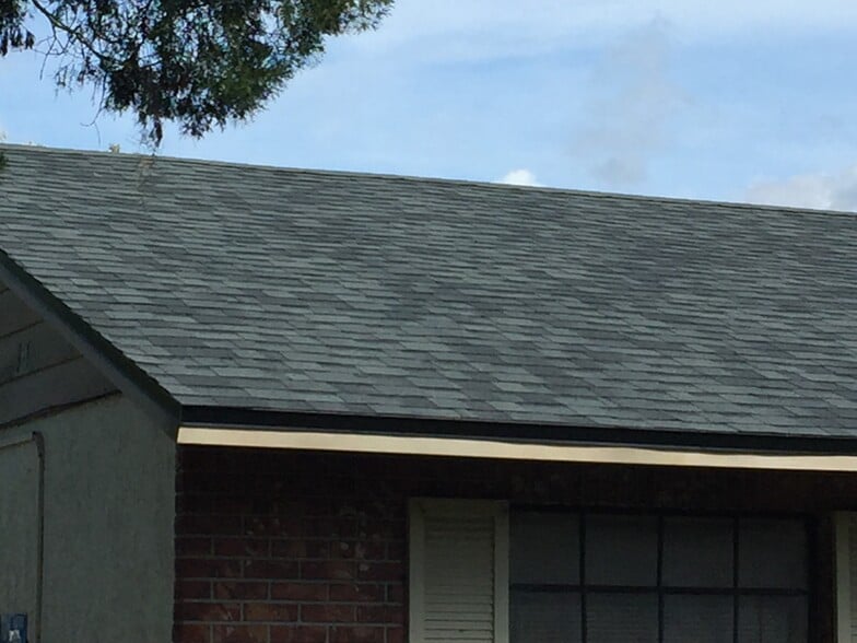 911 E 108th Ave, Tampa, FL for sale - Building Photo - Image 2 of 14