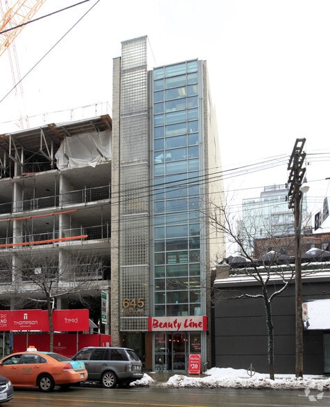 645 King St W, Toronto, ON for lease - Building Photo - Image 3 of 9