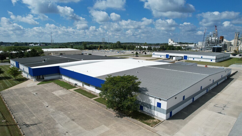 821-855 S Vandemark Rd, Sidney, OH for lease - Building Photo - Image 1 of 4