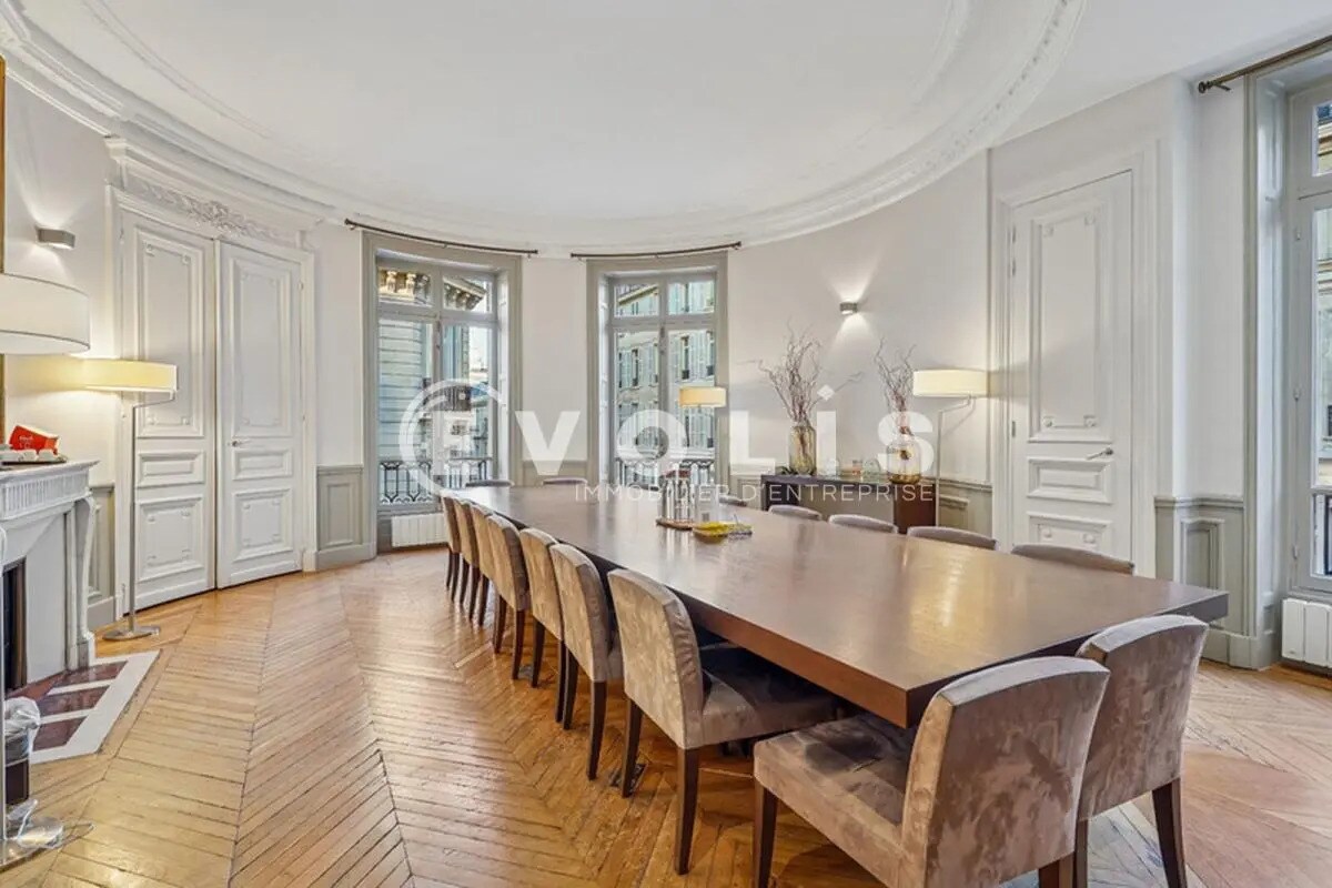 66 Rue De Monceau, Paris for sale Interior Photo- Image 1 of 16