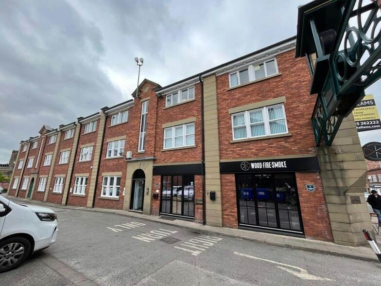 Chestergate, Macclesfield for lease - Building Photo - Image 2 of 10