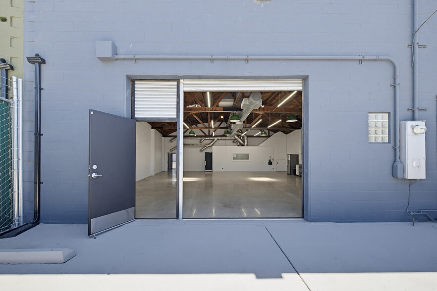 6819 West Blvd, Inglewood, CA for lease - Building Photo - Image 2 of 15