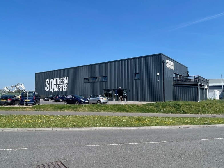 Sun Rise Way, Amesbury for lease - Building Photo - Image 2 of 7