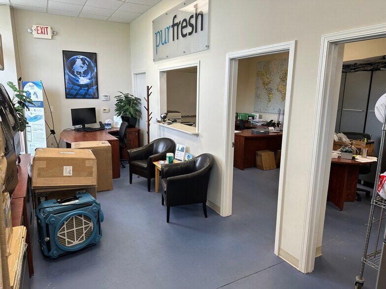 26001-26025 Eden Landing Rd, Hayward, CA à louer - Photo intérieure - Image 2 de 23