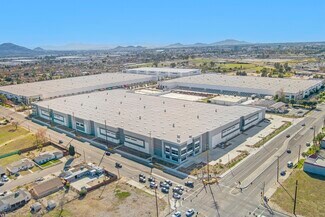 Plus de détails pour 752 N Tippecanoe Ave, San Bernardino, CA - Industriel à louer