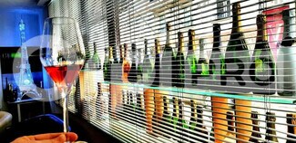 Plus de détails pour Commerce de détail à louer