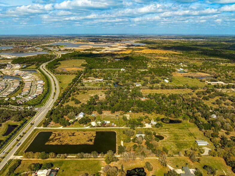 2250 Lorraine Rd, Sarasota, FL à vendre - Photo du bâtiment - Image 2 de 6