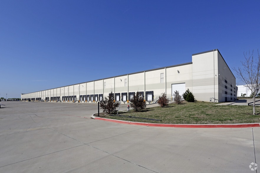 2300 Bardin Rd, Arlington, TX for lease - Building Photo - Image 2 of 4