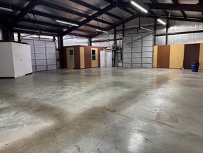 803 E Highway 67, Duncanville, TX for lease Interior Photo- Image 2 of 4