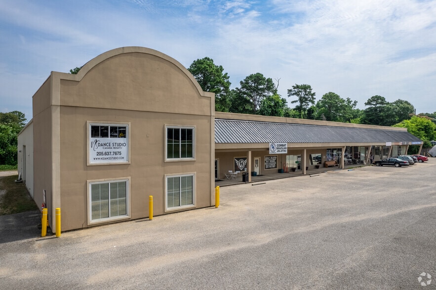 3242-3258 Cahaba Heights Rd, Birmingham, AL for lease - Primary Photo - Image 3 of 6