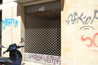 Commerce de détail dans Vilanova i la Geltrú, Barcelona à louer Photo du bâtiment- Image 2 de 5