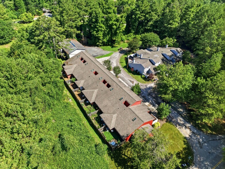115 Villa Pines Cir, Pendleton, SC à vendre - Photo du bâtiment - Image 3 de 13