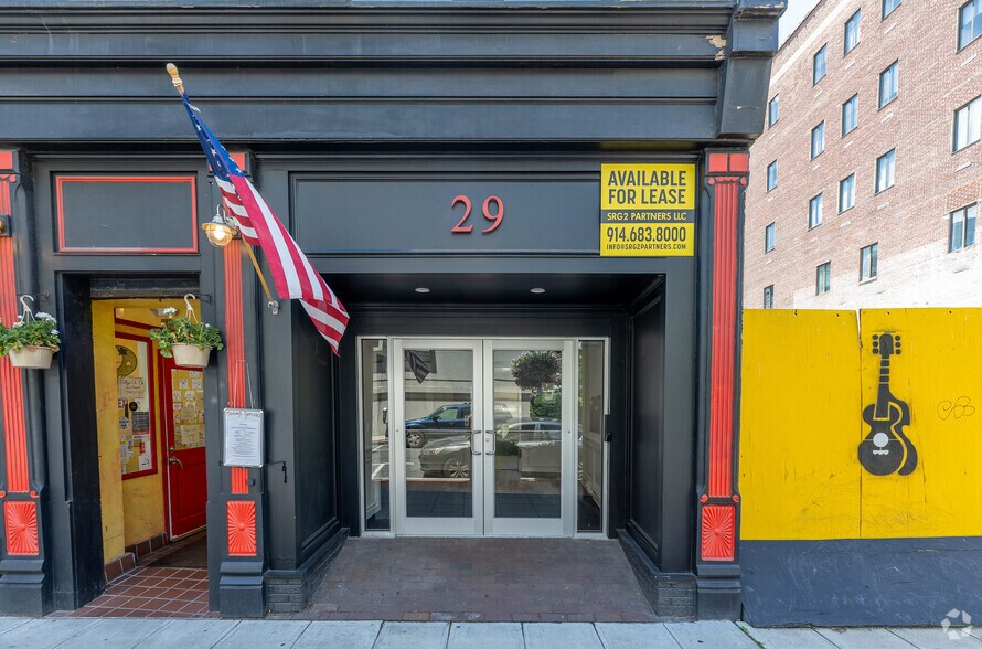 29 Bank St, Stamford, CT à louer - Photo du bâtiment - Image 3 de 15