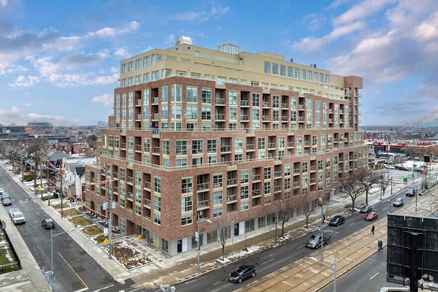 1775-1779 St Clair Av W, Toronto, ON à louer - Photo du bâtiment - Image 2 de 4