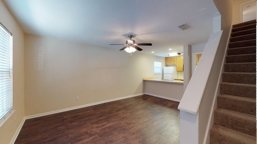 226 Columbia Dr, Tallahassee, FL à vendre - Numérisation 3D de Matterport - Image 2 de 23