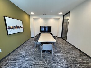 1121 S Park St, Madison, WI for lease Interior Photo- Image 2 of 25