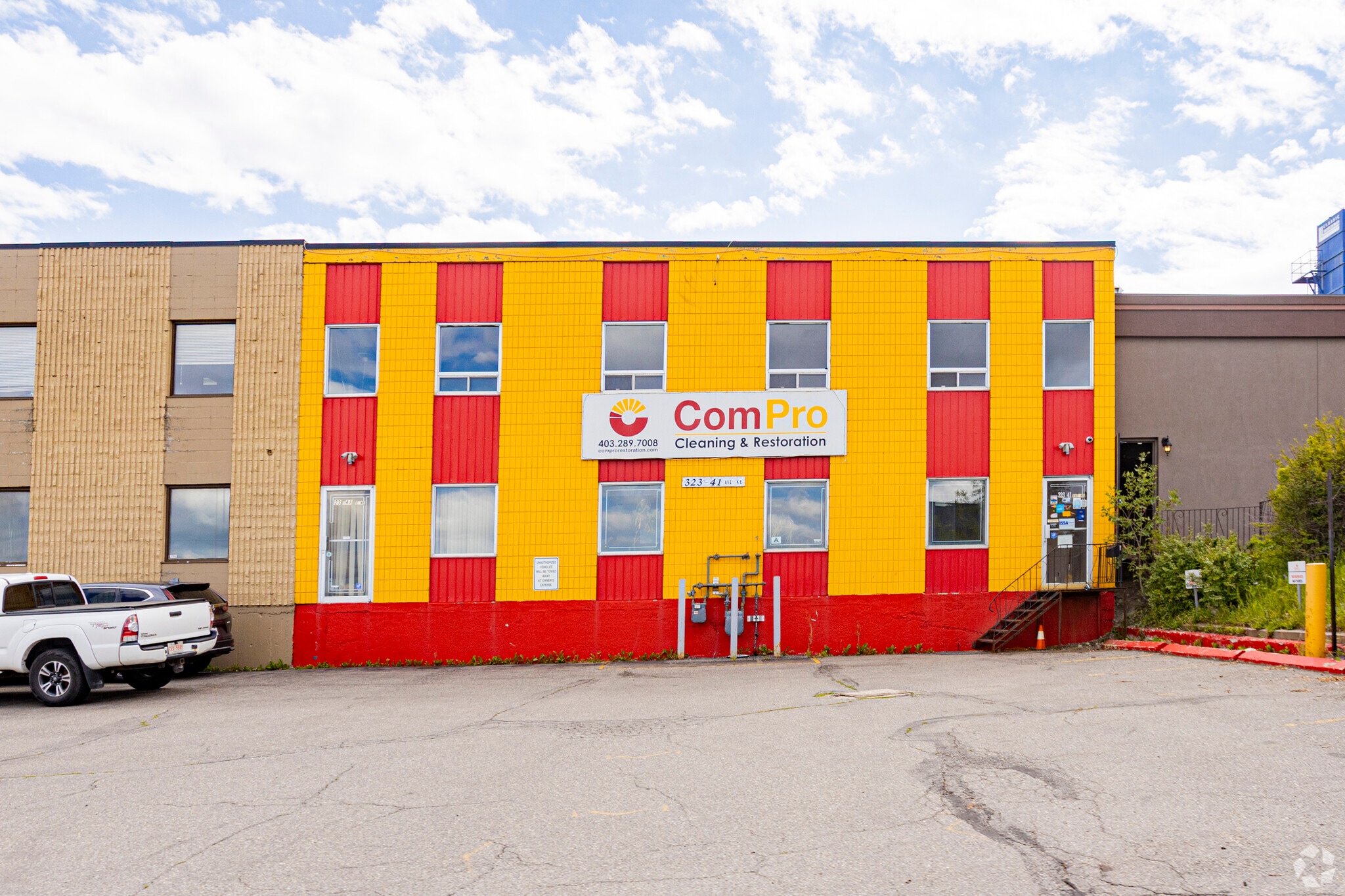 323 41st Ave NE, Calgary, AB for lease Primary Photo- Image 1 of 3