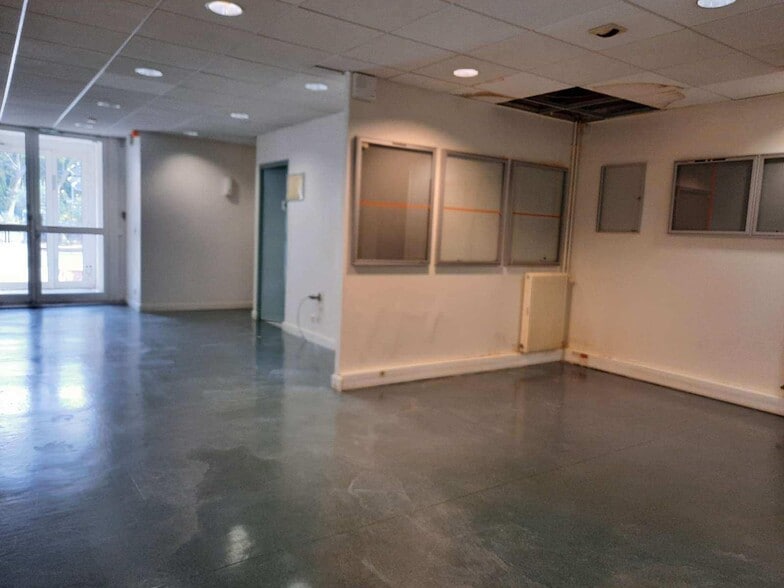 Bureau dans Issy-les-Moulineaux à louer - Photo intérieure - Image 2 de 6