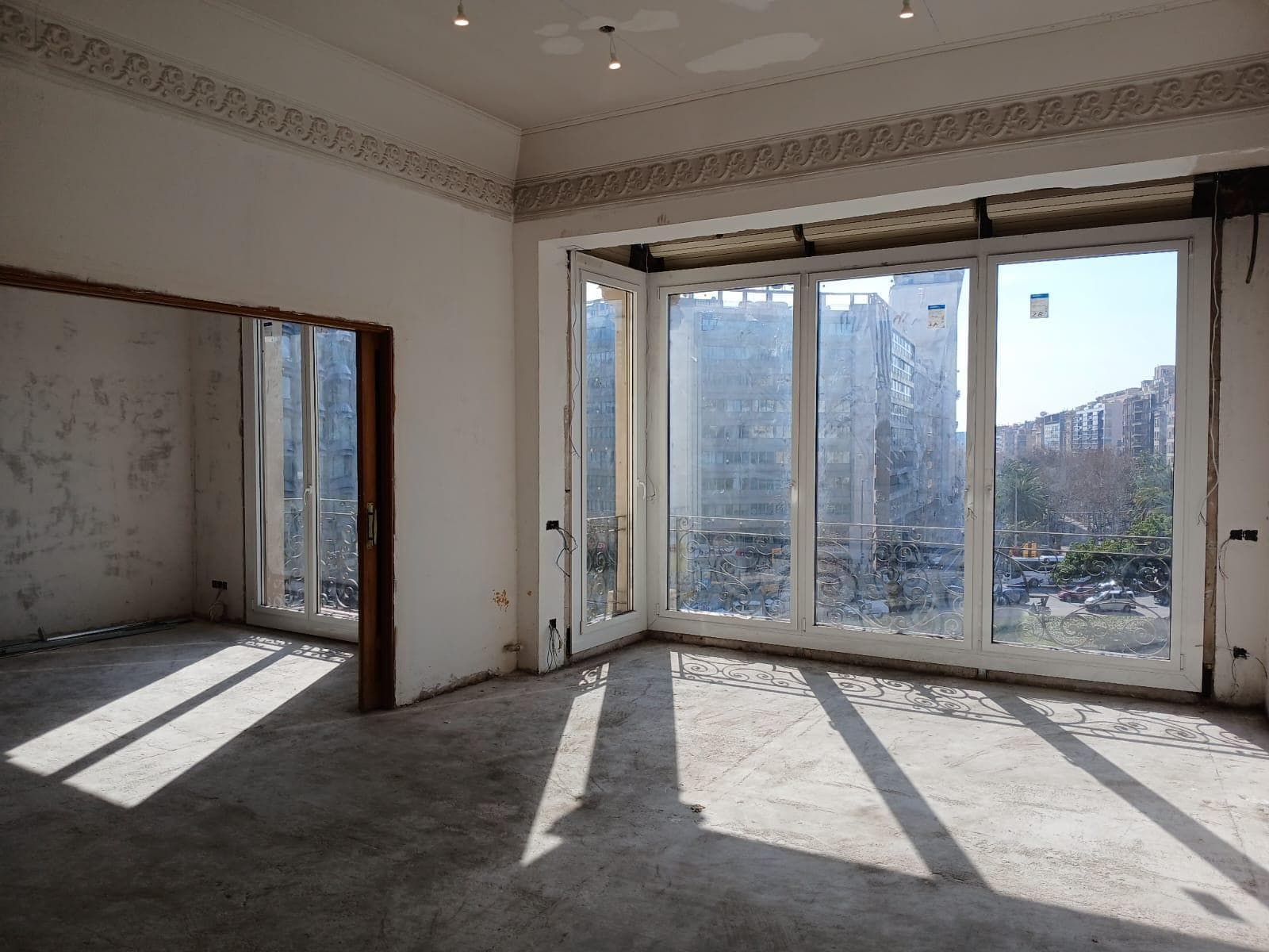 Office in Barcelona, Barcelona for lease Interior Photo- Image 1 of 10