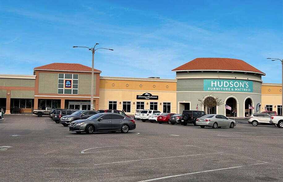 4550 Mainlands Blvd, Pinellas Park, FL à vendre - Photo du bâtiment - Image 2 de 2