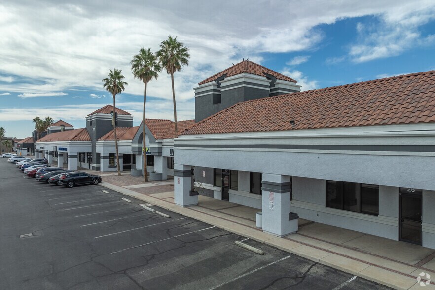 1725 S Rainbow Blvd, Las Vegas, NV à vendre - Photo du bâtiment - Image 2 de 6