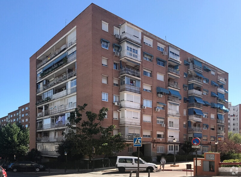 Calle Monte, 2, Alcorcón, Madrid for lease - Building Photo - Image 2 of 2