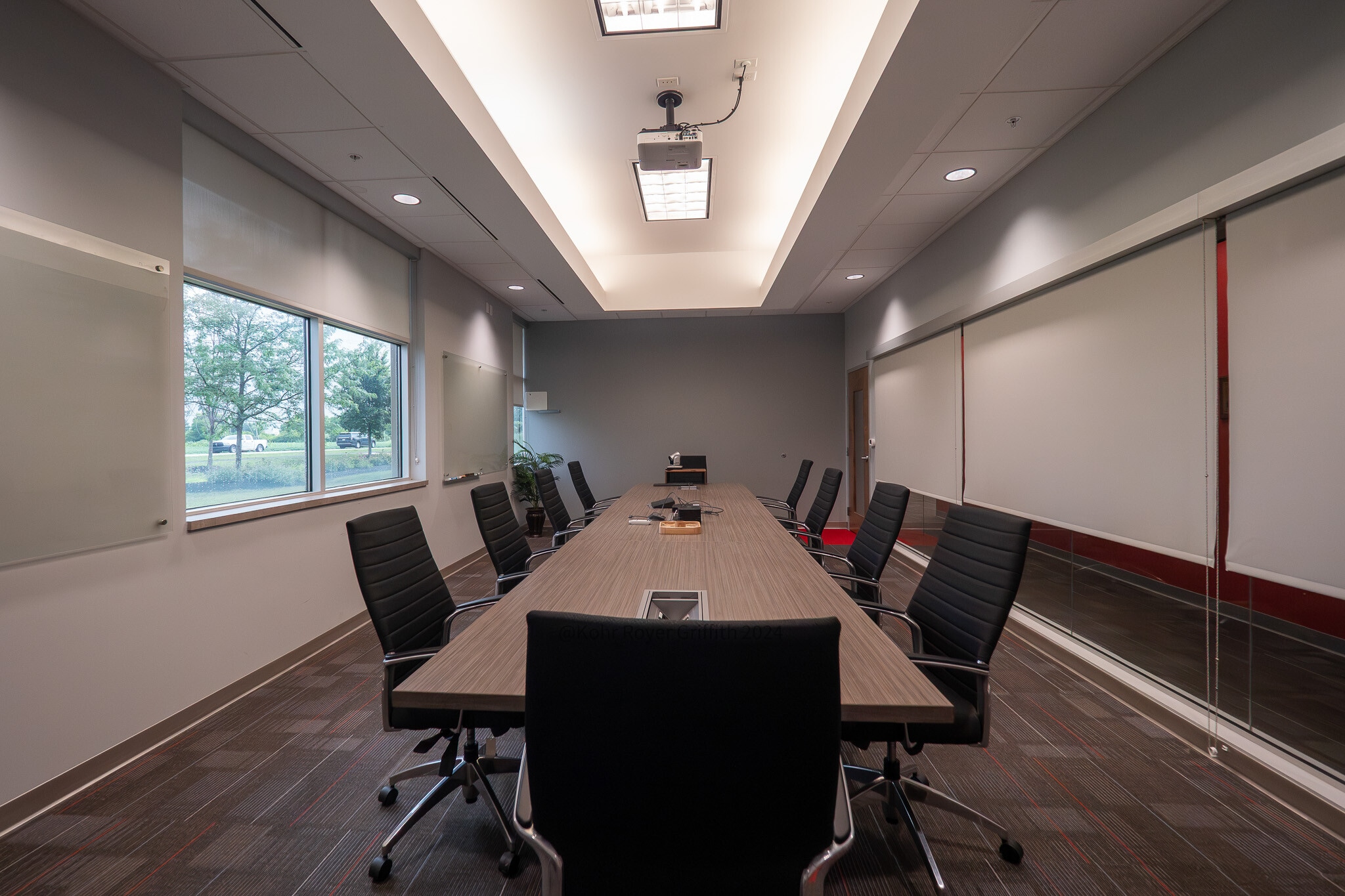 6750 Crosby Ct, Dublin, OH for lease Interior Photo- Image 1 of 8