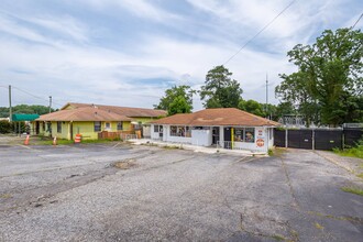 3960 Rockbridge Rd, Stone Mountain, GA for sale Building Photo- Image 2 of 11