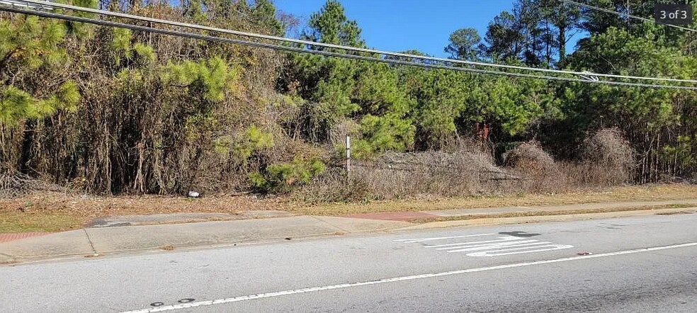 1002 Rockbridge Rd NW, Norcross, GA for sale - Building Photo - Image 2 of 3