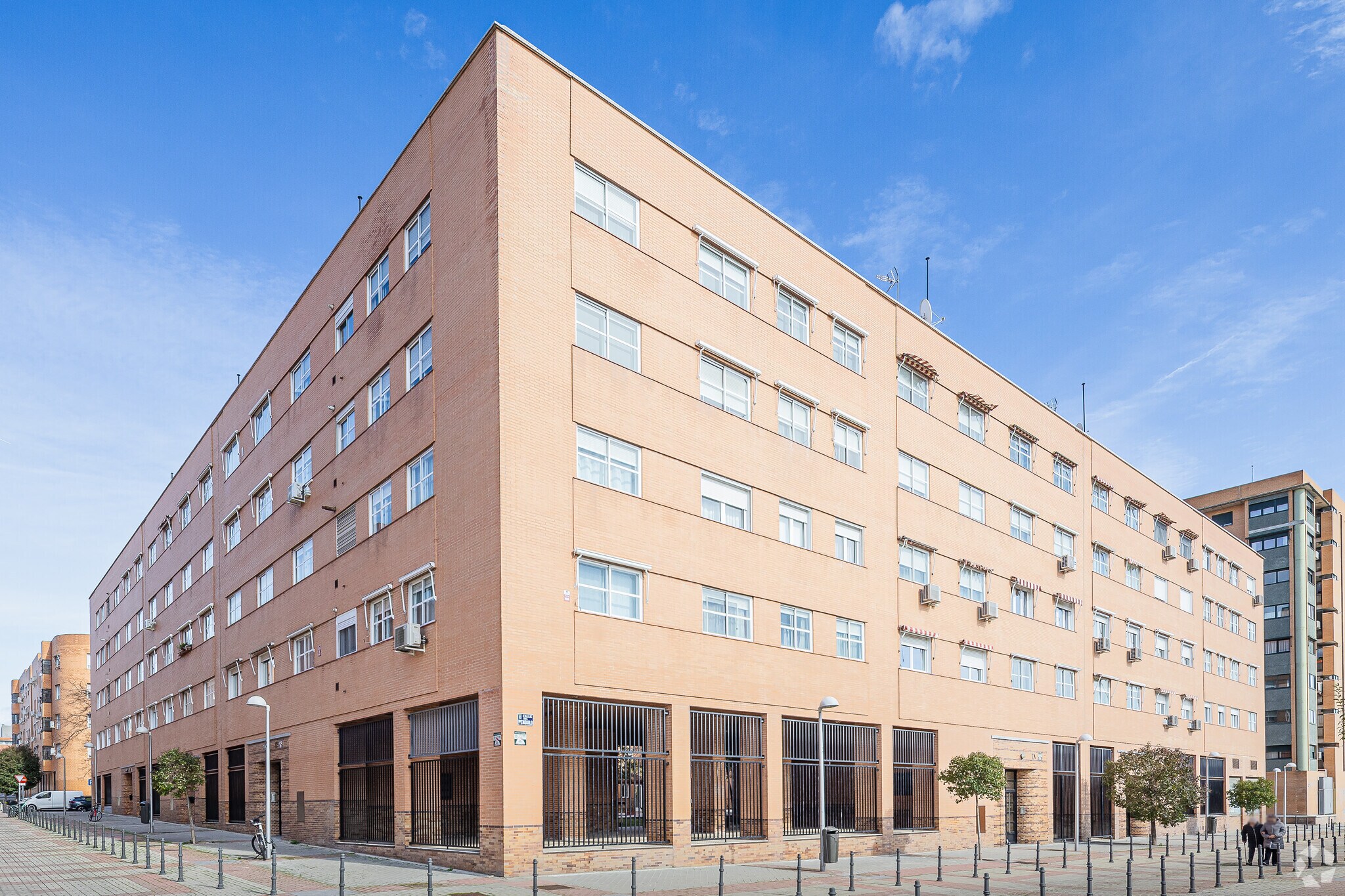 Calle Pergamino, 28, Madrid, Madrid for sale Primary Photo- Image 1 of 4