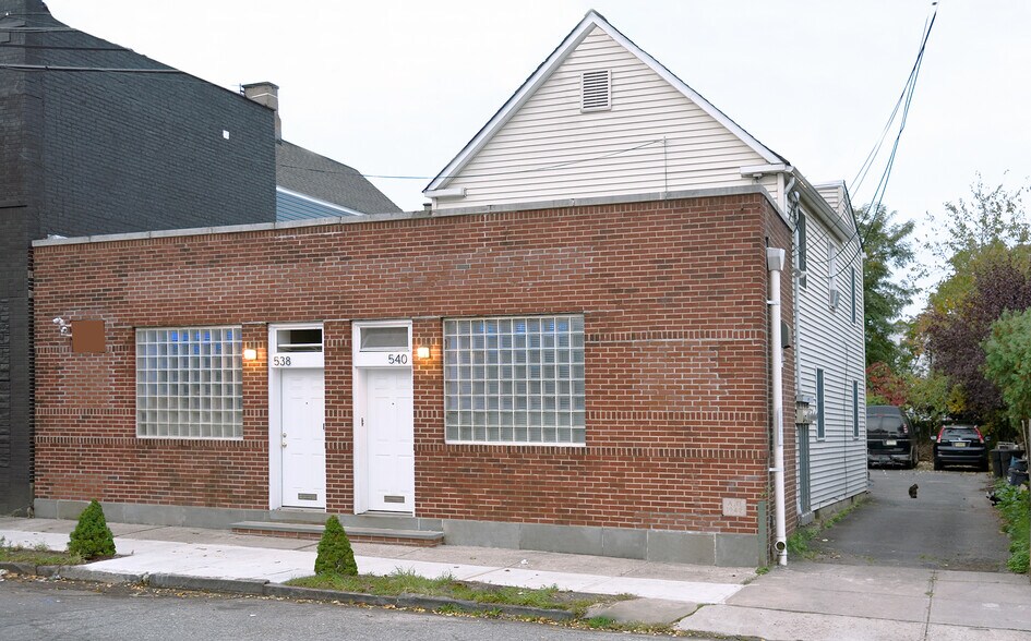 538-540 Joyce, Orange, NJ à vendre - Photo du bâtiment - Image 3 de 12