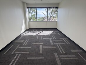 337 N Vineyard Ave, Ontario, CA à louer Photo intérieure- Image 1 de 1