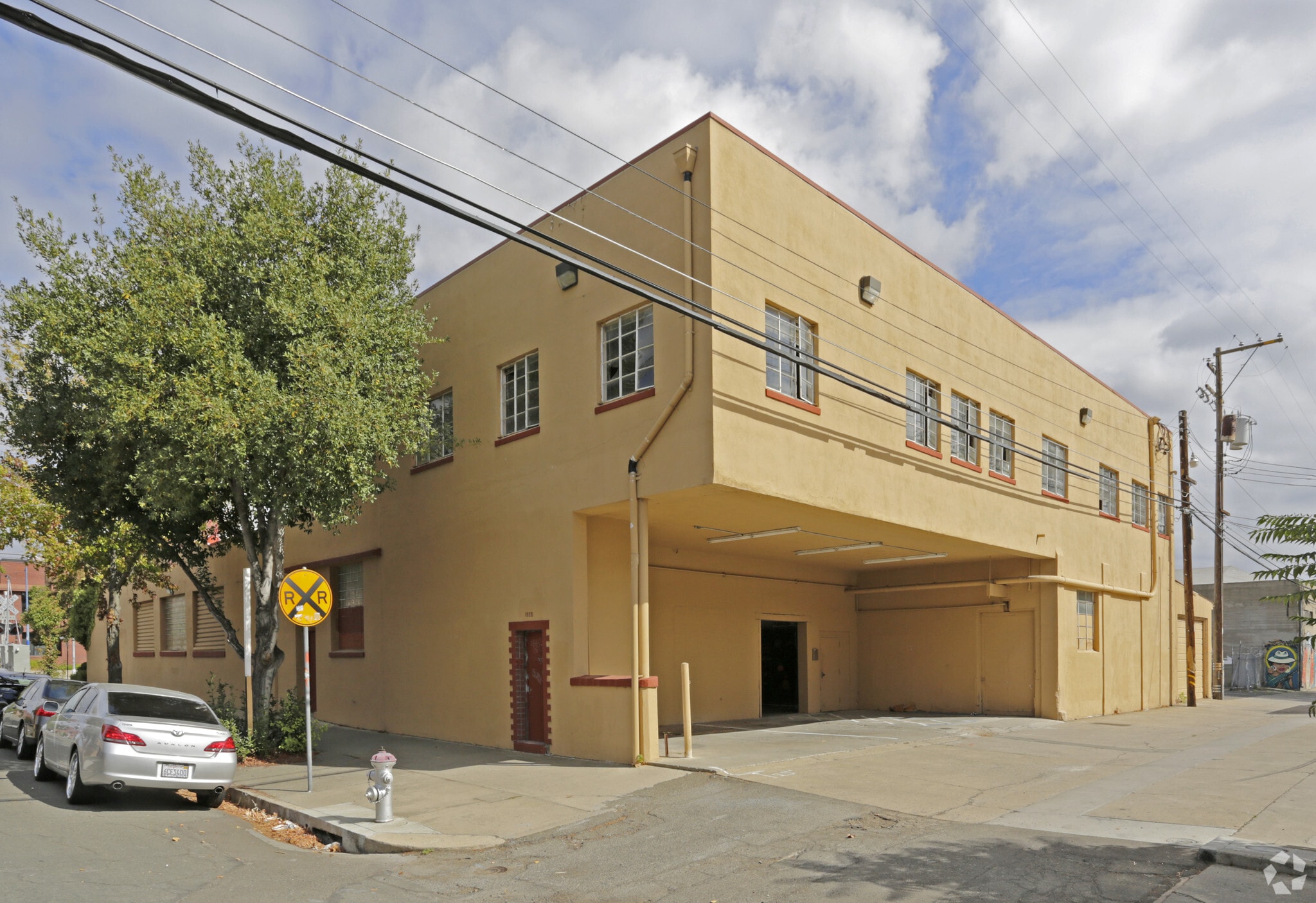 1809 23rd St, Sacramento, CA for lease Primary Photo- Image 1 of 5
