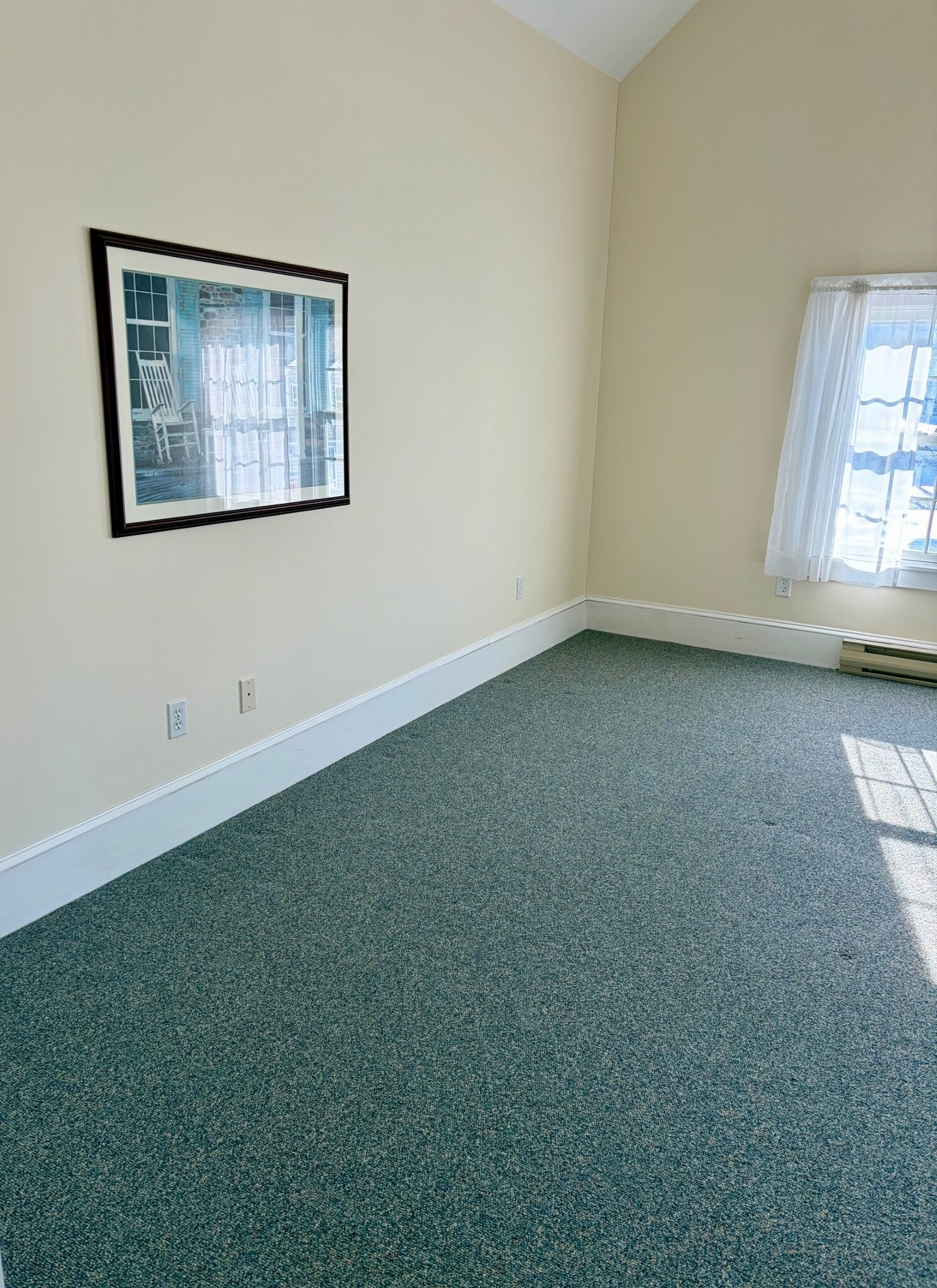 10 Storer St, Kennebunk, ME for lease Interior Photo- Image 1 of 4
