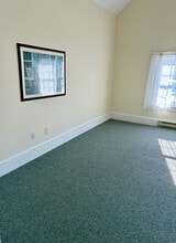 10 Storer St, Kennebunk, ME for lease Interior Photo- Image 1 of 4