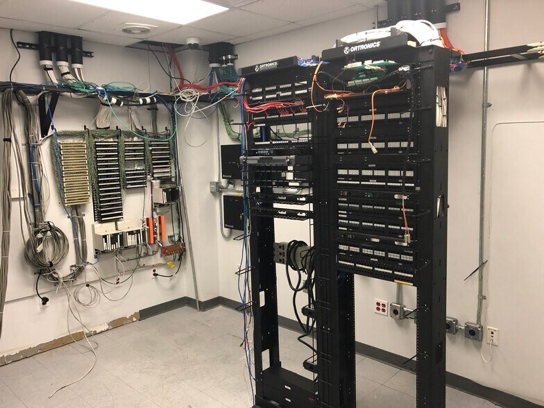 2324 Killearn Center Blvd, Tallahassee, FL à louer - Photo du bâtiment - Image 2 de 13