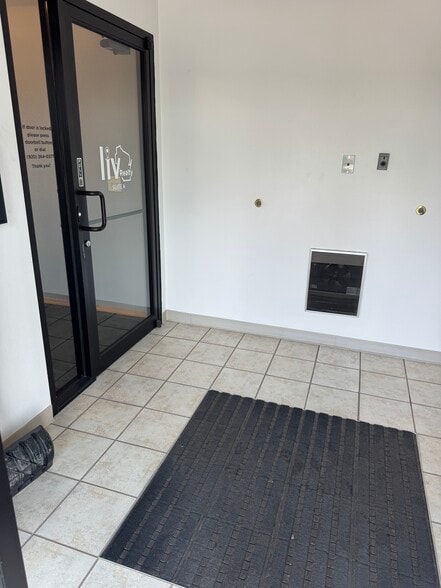 563 Carter Ct, Kimberly, WI à louer - Photo intérieure - Image 3 de 14