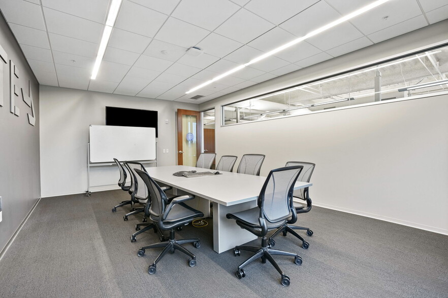 250 S High St, Columbus, OH for lease - Building Photo - Image 3 of 12