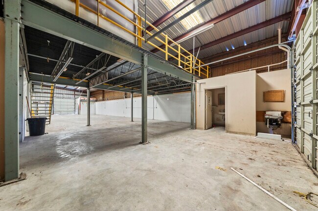 Plus de détails pour 49 Happy St, Killeen, TX - Industriel à vendre