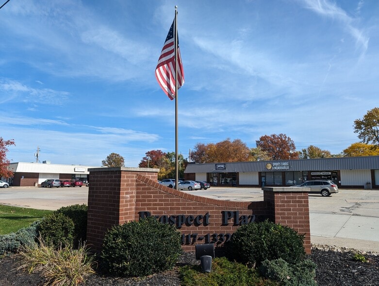 13191 Prospect Rd, Strongsville, OH for lease - Building Photo - Image 3 of 6