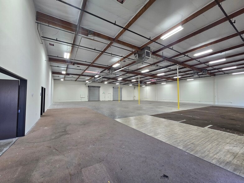 1318-1320 W 9th St, Upland, CA à louer - Photo du bâtiment - Image 2 de 6