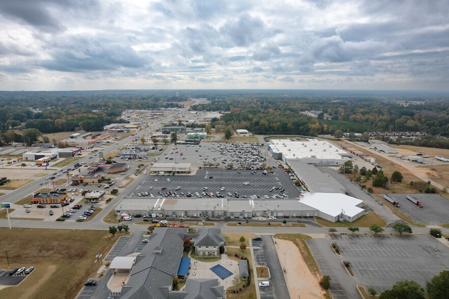 101-200 N Park Dr, Monticello, AR à louer - Photo principale - Image 2 de 5