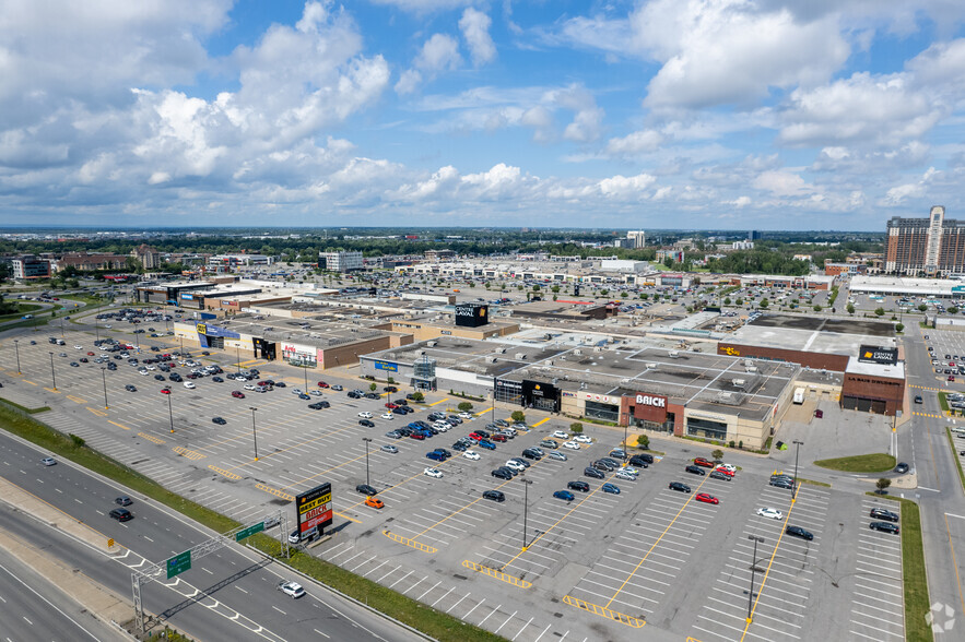 1600 Boul Le Corbusier, Laval, QC à louer - A rien - Image 3 de 19