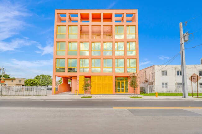 More details for 123 NW 14th st, Miami, FL - Office for Lease