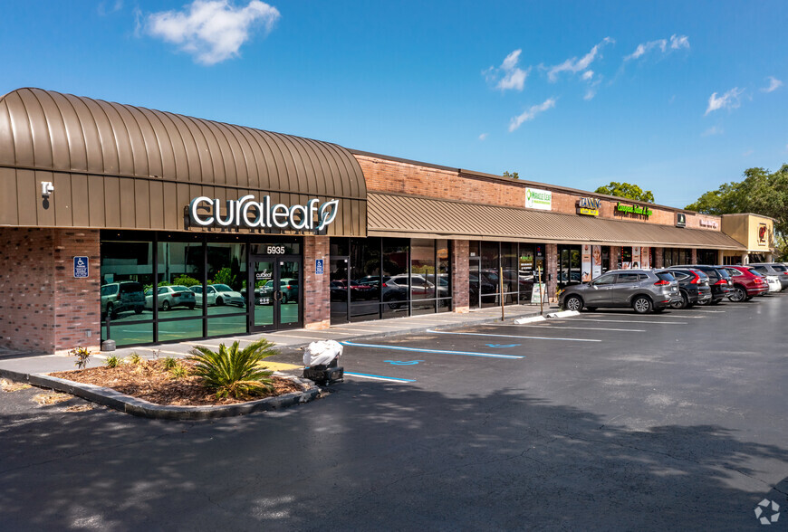 5901-5935 4th St N, Saint Petersburg, FL for lease - Building Photo - Image 1 of 5