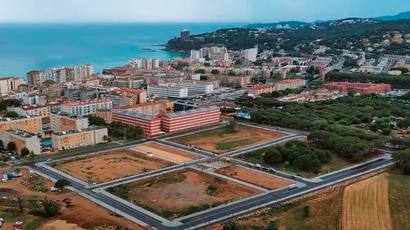 Carrer dels Doctors Eduardo i J. Mª Berini, 10, Calonge i Sant Antoni, Gerona for sale - Aerial - Image 1 of 3