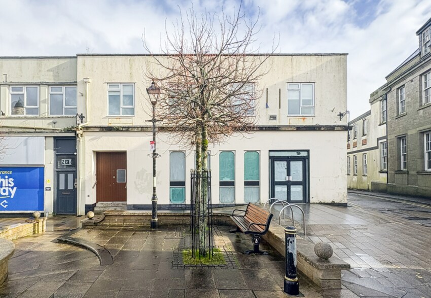 2-6 Commercial Sq, Camborne for lease - Primary Photo - Image 1 of 1