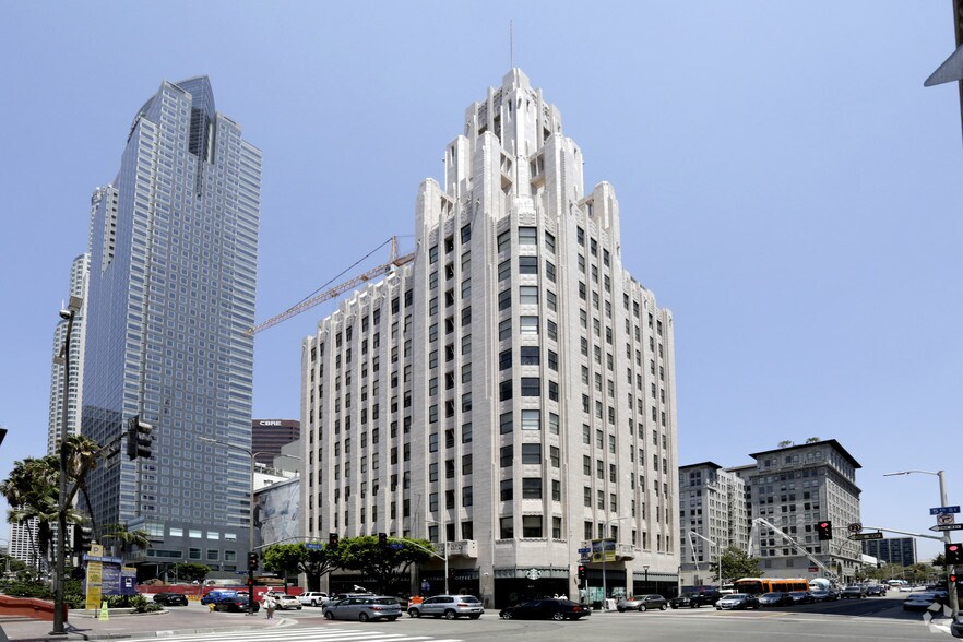 411 W 5th St, Los Angeles, CA à louer - Photo du bâtiment - Image 1 de 41