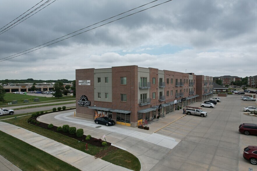 7501 S 15th St, Lincoln, NE à louer - Photo du bâtiment - Image 2 de 5